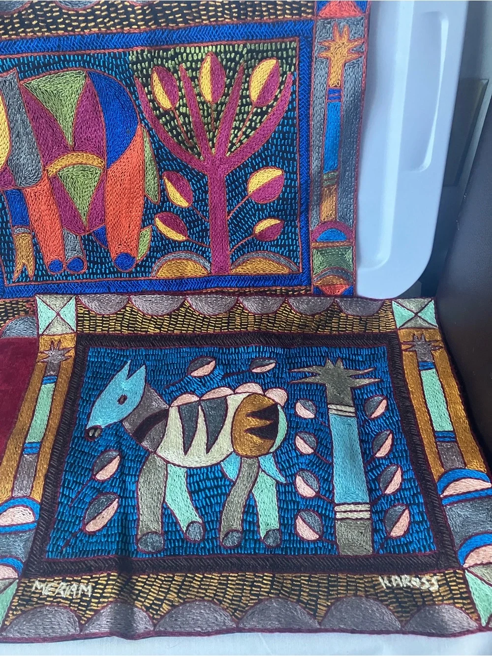 NEW 4 Kaross Safari Animals Embroidered Placemats Tapestry South Africa Art.